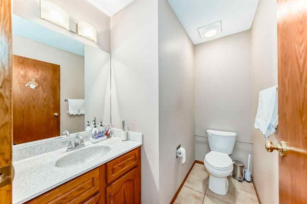 MLS® A2235350 - 77 Eldorado Close NE in Monterey Park Calgary, Residential