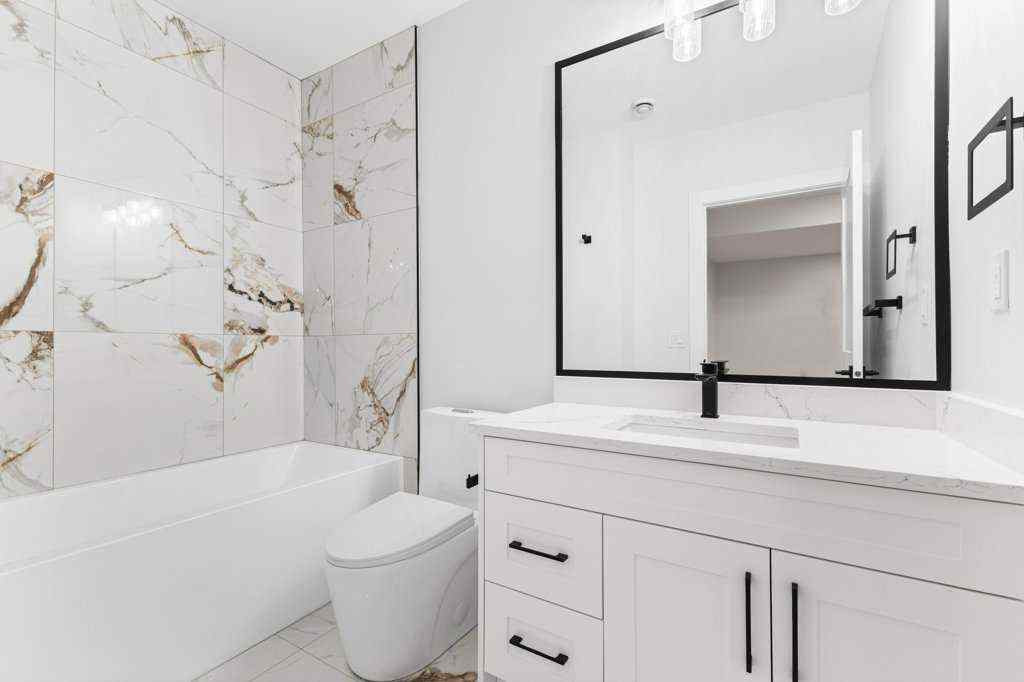 MLS® A2235357 - 1526 18th Avenue NW in Capitol Hill Calgary, Residential