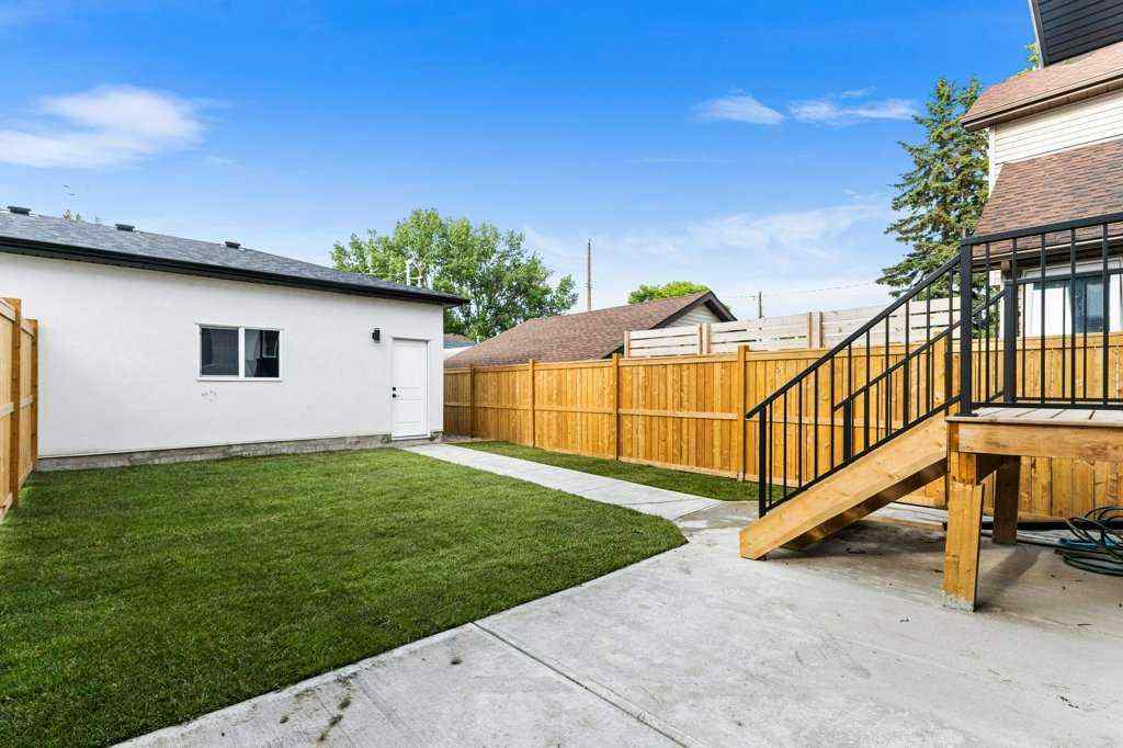 MLS® A2235357 - 1526 18th Avenue NW in Capitol Hill Calgary, Residential