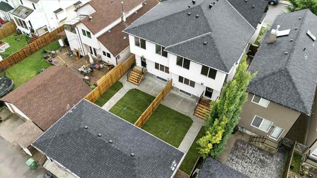 MLS® A2235357 - 1526 18th Avenue NW in Capitol Hill Calgary, Residential