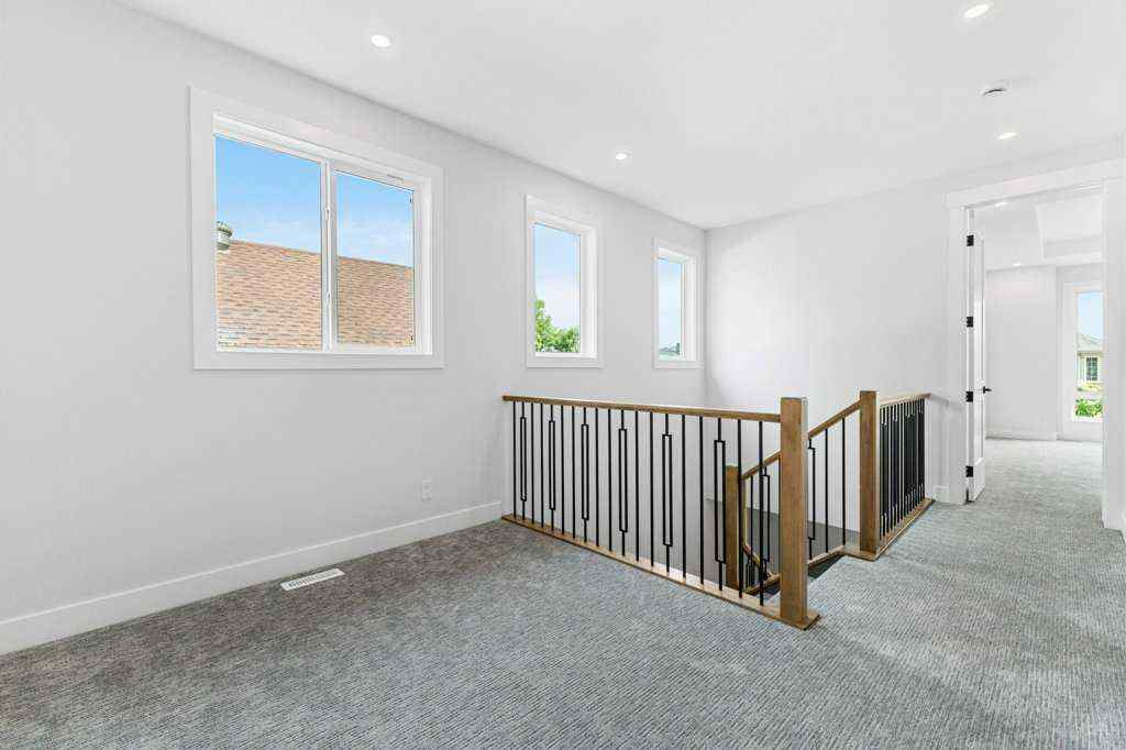 MLS® A2235357 - 1526 18th Avenue NW in Capitol Hill Calgary, Residential