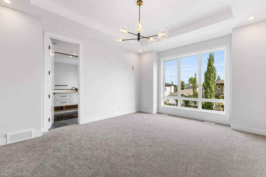 MLS® A2235357 - 1526 18th Avenue NW in Capitol Hill Calgary, Residential