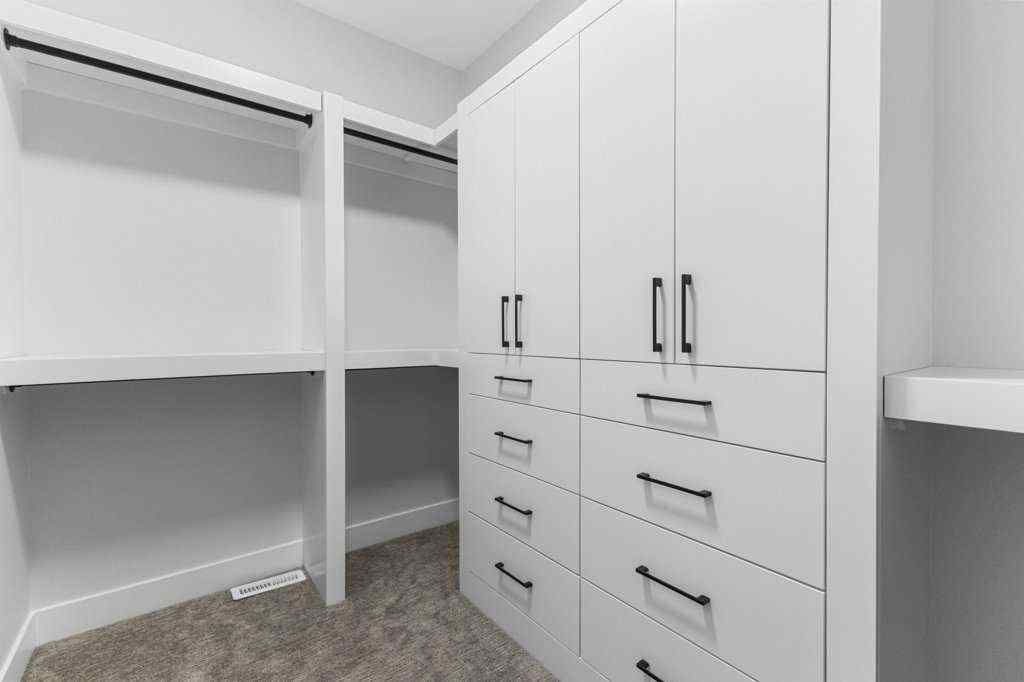 MLS® A2235357 - 1526 18th Avenue NW in Capitol Hill Calgary, Residential