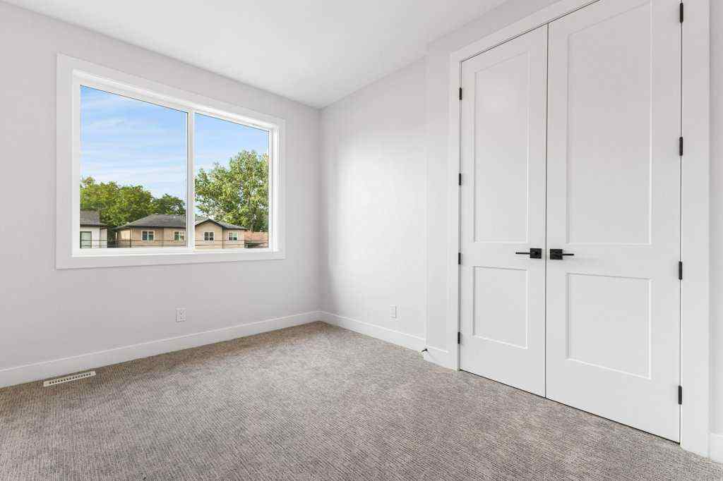 MLS® A2235357 - 1526 18th Avenue NW in Capitol Hill Calgary, Residential