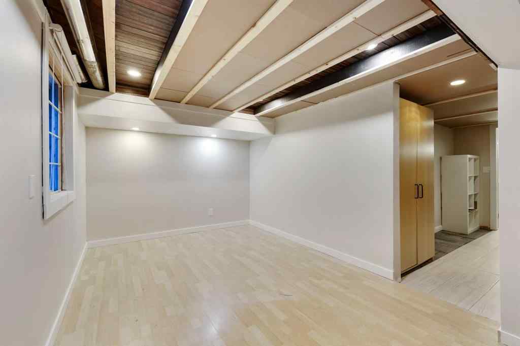 MLS® A2235360 - 1918 17 Avenue SW in Scarboro Calgary, Residential