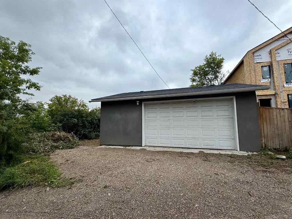 MLS® A2235360 - 1918 17 Avenue SW in Scarboro Calgary, Residential