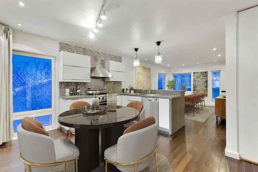 MLS® A2235360 - 1918 17 Avenue SW in Scarboro Calgary, Residential