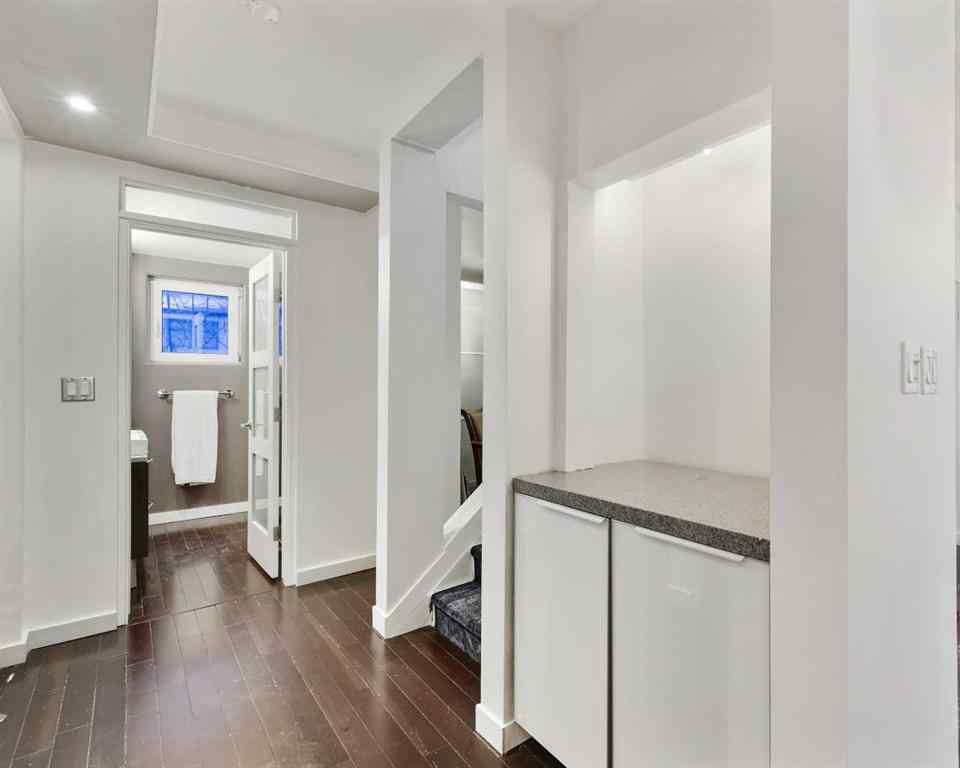 MLS® A2235360 - 1918 17 Avenue SW in Scarboro Calgary, Residential
