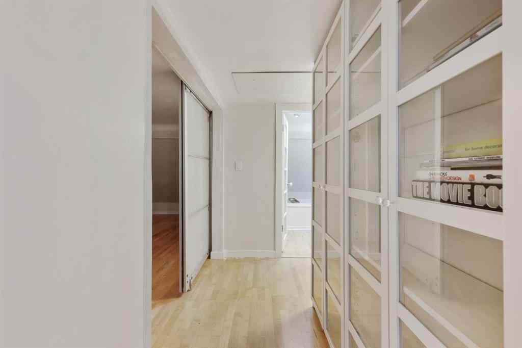 MLS® A2235360 - 1918 17 Avenue SW in Scarboro Calgary, Residential