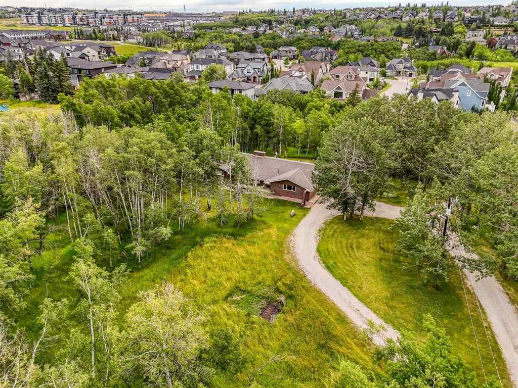 MLS® A2235378 - 2758 85 Street SW in Springbank Hill Calgary, Residential