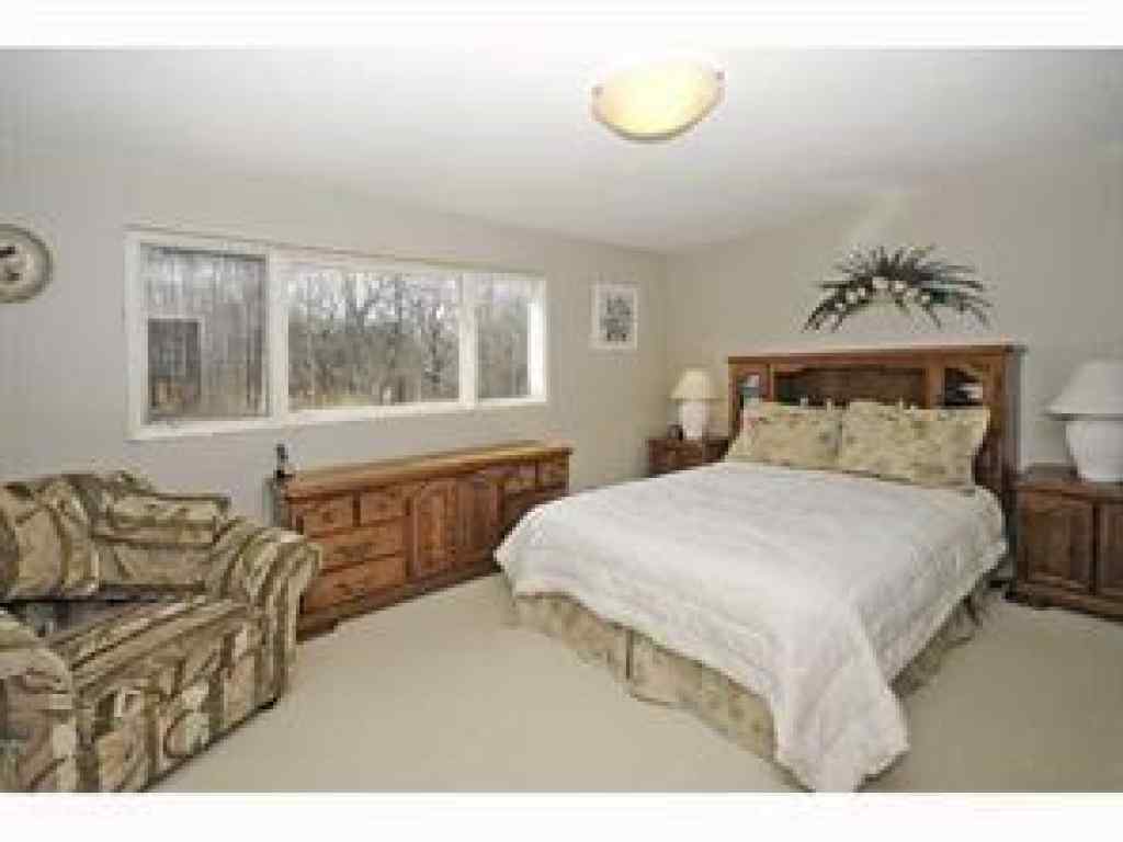 MLS® A2235378 - 2758 85 Street SW in Springbank Hill Calgary, Residential