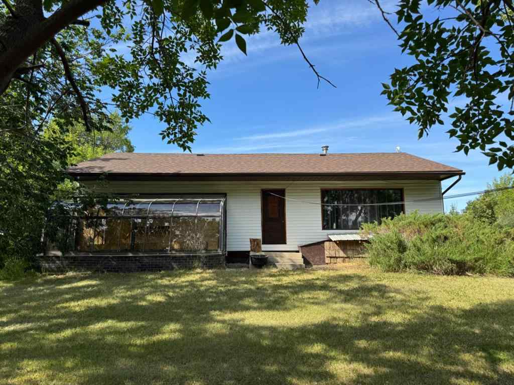 MLS® A2235388 - 805022 Range Road 35   in NONE Rural Fairview No. 136, M.D. of, Residential