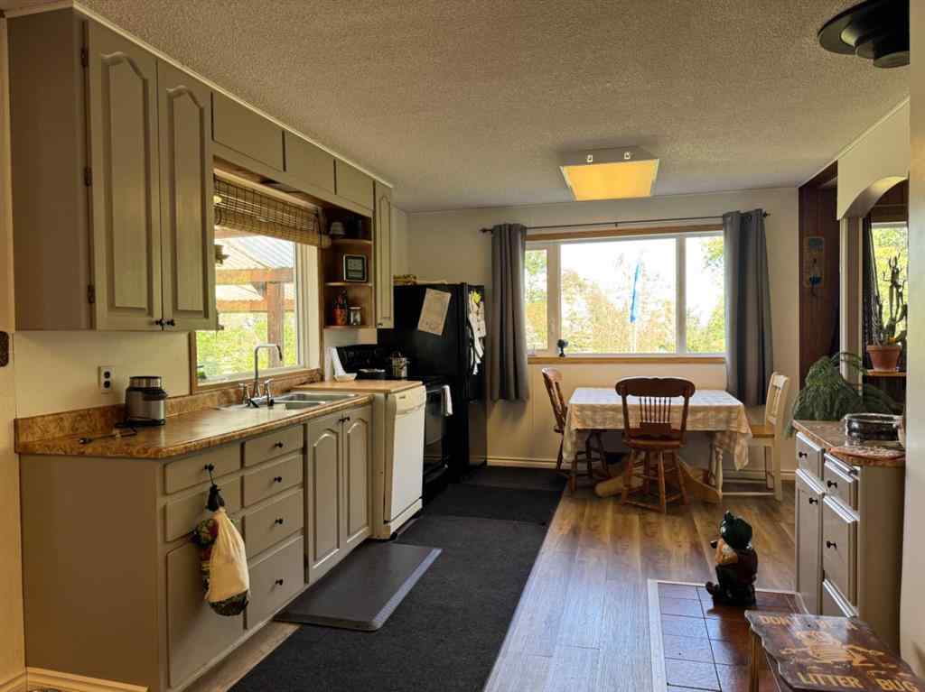 MLS® A2235388 - 805022 Range Road 35   in NONE Rural Fairview No. 136, M.D. of, Residential