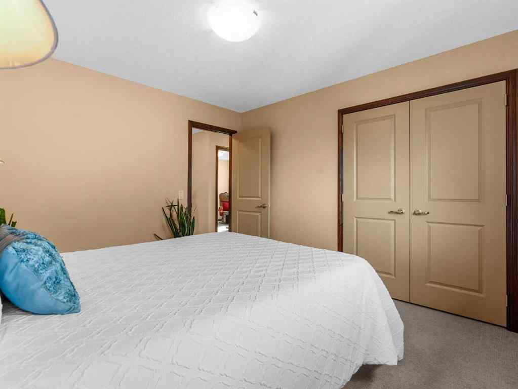 MLS® A2235393 - 248 ASPENMERE Close  in Chestermere Estates Chestermere, Residential