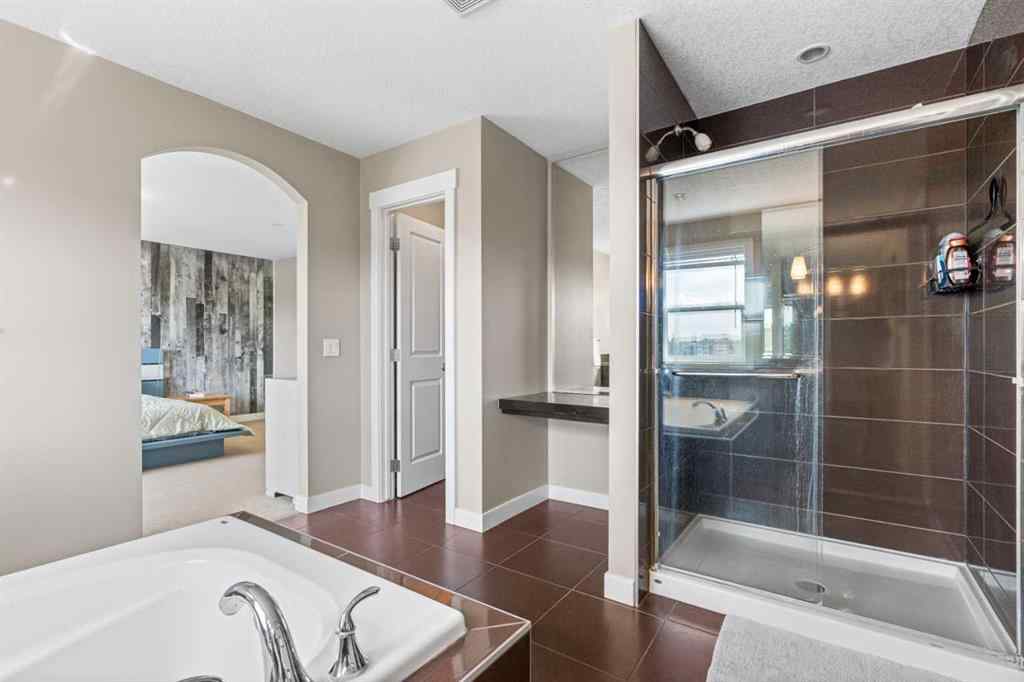 MLS® A2235404 - 156 Rainbow Falls Manor  in Rainbow Falls Chestermere, Residential