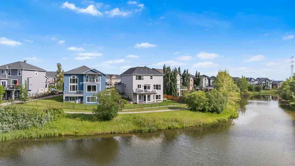 MLS® A2235404 - 156 Rainbow Falls Manor  in Rainbow Falls Chestermere, Residential