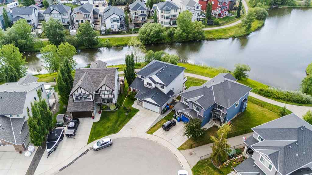 MLS® A2235404 - 156 Rainbow Falls Manor  in Rainbow Falls Chestermere, Residential