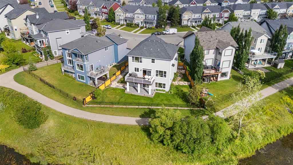 MLS® A2235404 - 156 Rainbow Falls Manor  in Rainbow Falls Chestermere, Residential