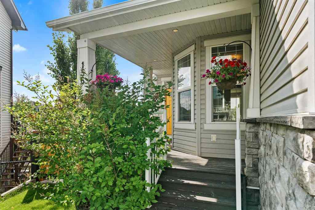 MLS® A2235404 - 156 Rainbow Falls Manor  in Rainbow Falls Chestermere, Residential