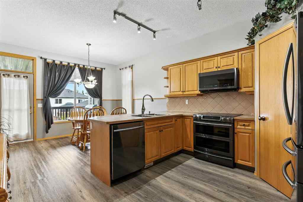 MLS® A2235406 - 276 Stonegate Close NW in Stonegate Airdrie, Residential