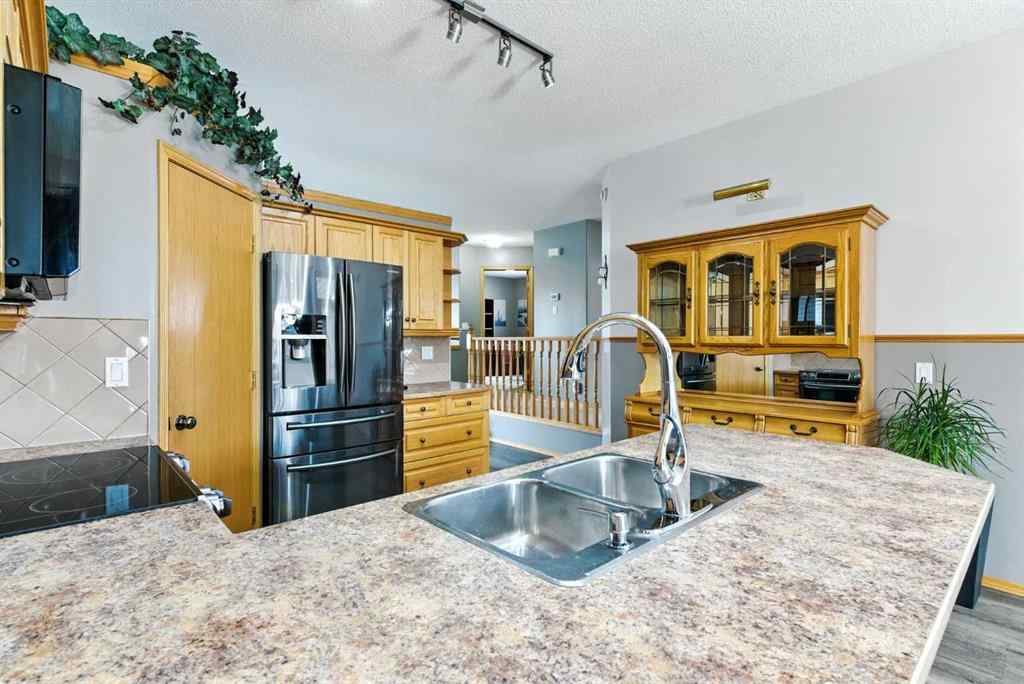 MLS® A2235406 - 276 Stonegate Close NW in Stonegate Airdrie, Residential