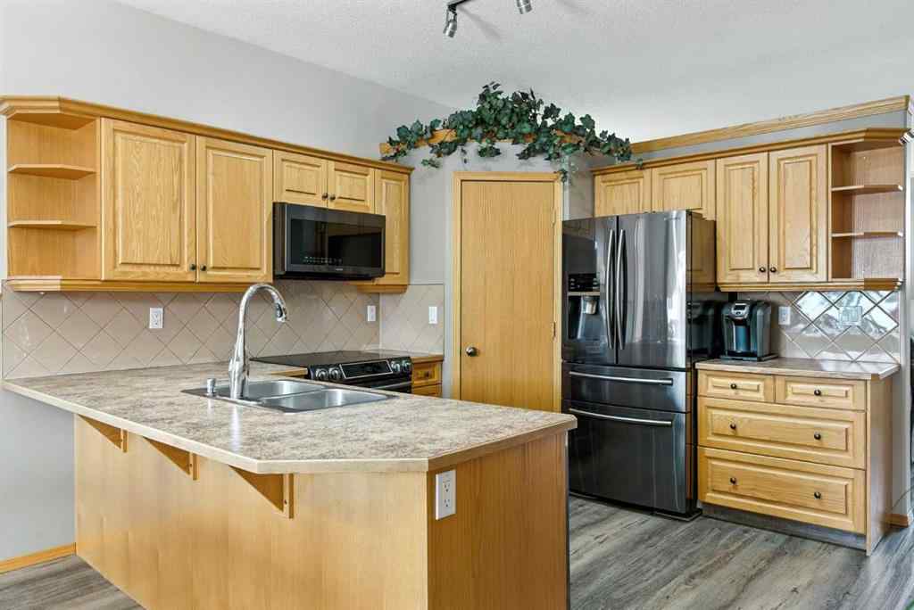 MLS® A2235406 - 276 Stonegate Close NW in Stonegate Airdrie, Residential