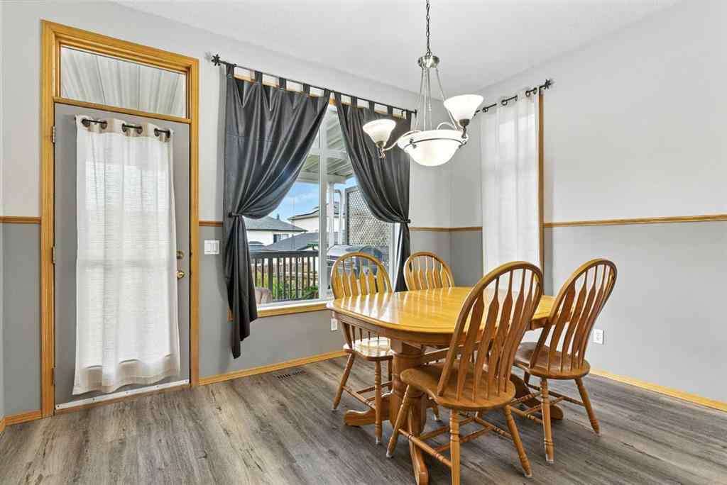 MLS® A2235406 - 276 Stonegate Close NW in Stonegate Airdrie, Residential