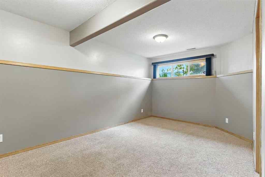 MLS® A2235406 - 276 Stonegate Close NW in Stonegate Airdrie, Residential
