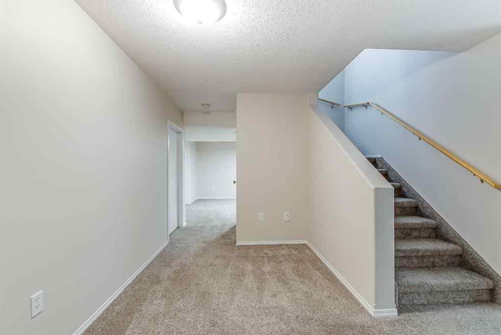 MLS® A2235443 - 87 Sunrise Road SW in SW Southridge Medicine Hat, Residential
