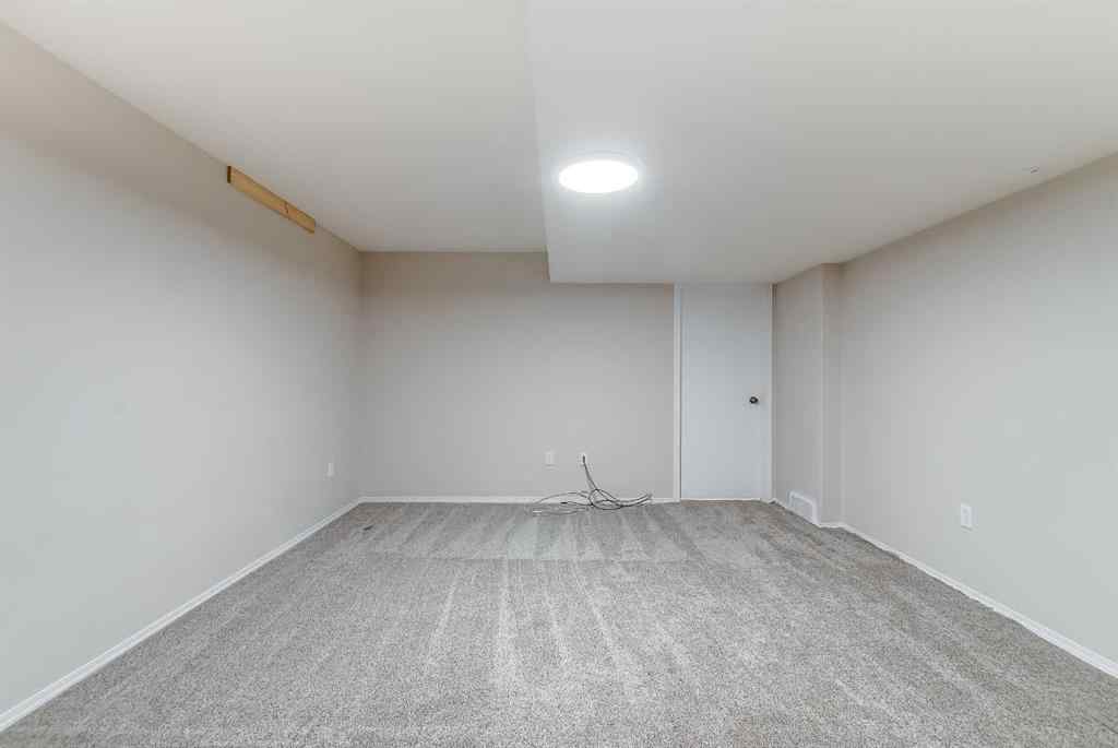 MLS® A2235443 - 87 Sunrise Road SW in SW Southridge Medicine Hat, Residential