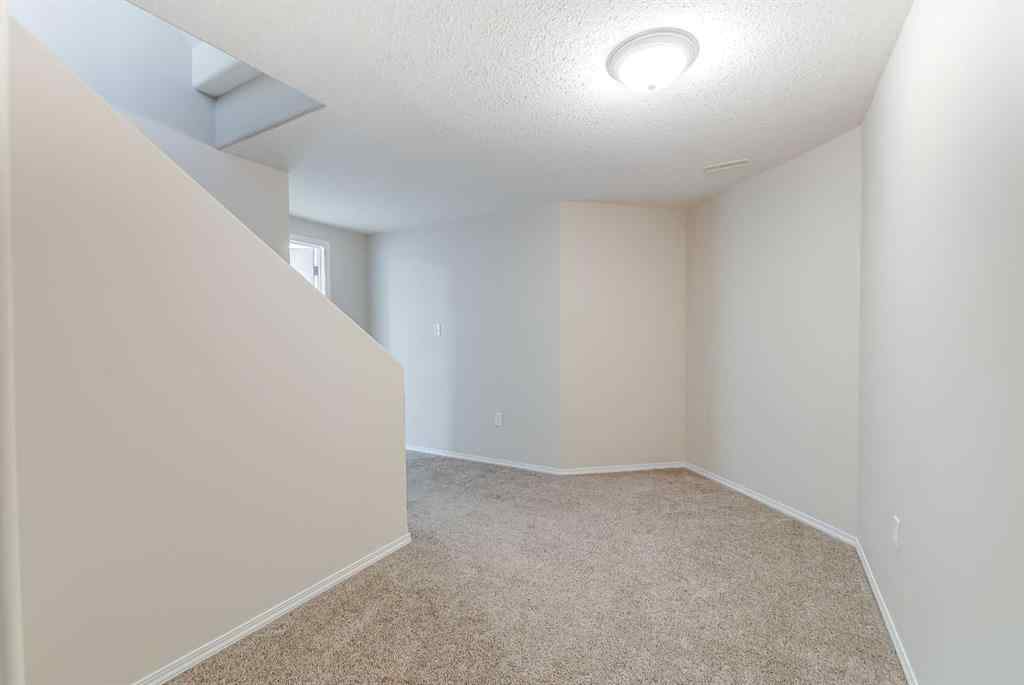 MLS® A2235443 - 87 Sunrise Road SW in SW Southridge Medicine Hat, Residential