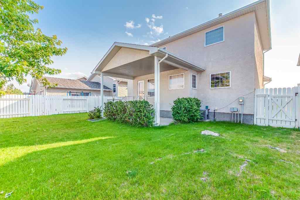 MLS® A2235443 - 87 Sunrise Road SW in SW Southridge Medicine Hat, Residential