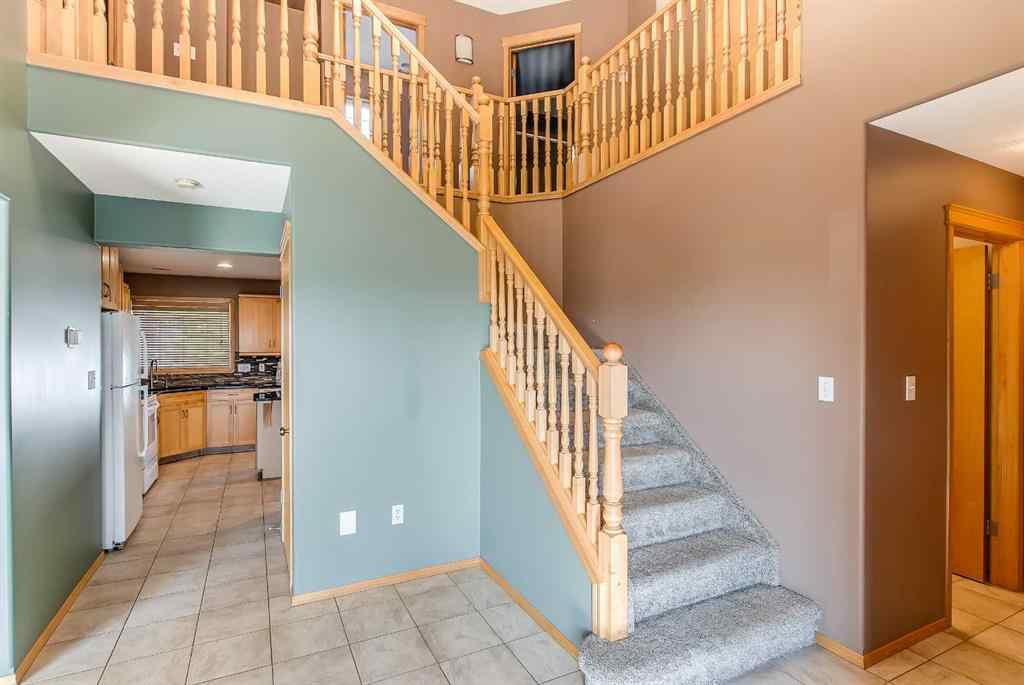 MLS® A2235443 - 87 Sunrise Road SW in SW Southridge Medicine Hat, Residential