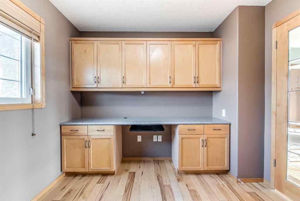 MLS® A2235443 - 87 Sunrise Road SW in SW Southridge Medicine Hat, Residential