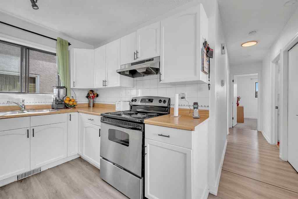 MLS® A2235455 - 73 Taraglen Road NE in Taradale Calgary, Residential