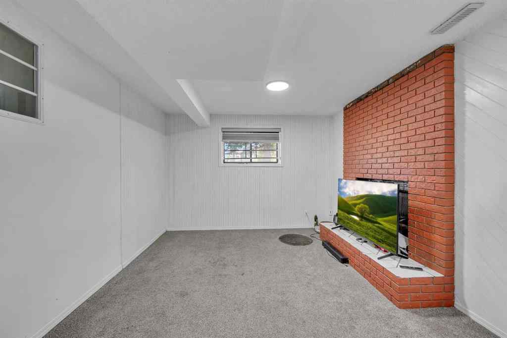 MLS® A2235455 - 73 Taraglen Road NE in Taradale Calgary, Residential