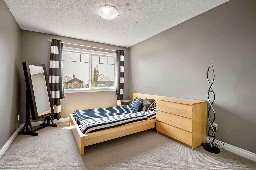 MLS® A2235467 - 31 Gleneagles Terrace  in GlenEagles Cochrane, Residential