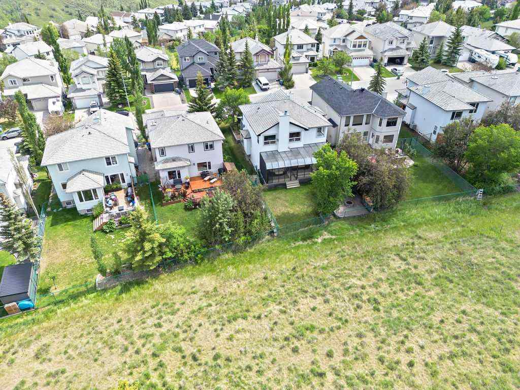 MLS® A2235467 - 31 Gleneagles Terrace  in GlenEagles Cochrane, Residential