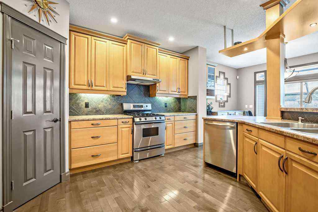 MLS® A2235467 - 31 Gleneagles Terrace  in GlenEagles Cochrane, Residential