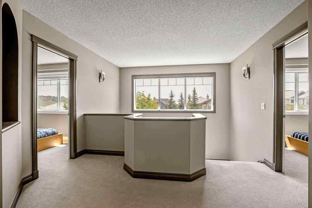MLS® A2235467 - 31 Gleneagles Terrace  in GlenEagles Cochrane, Residential