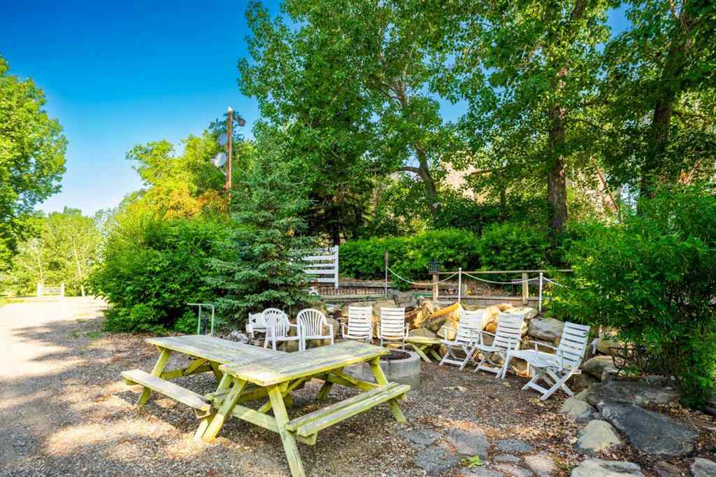 MLS® A2235472 - 322136 8 Street E in NONE Rural Foothills County, Residential