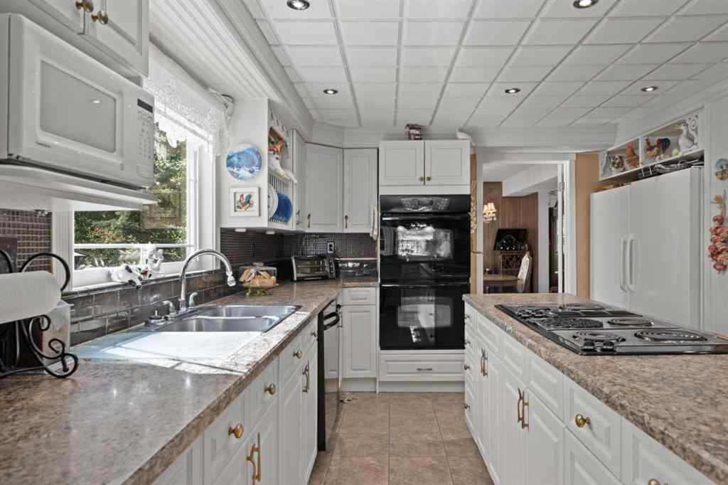 MLS® A2235472 - 322136 8 Street E in NONE Rural Foothills County, Residential