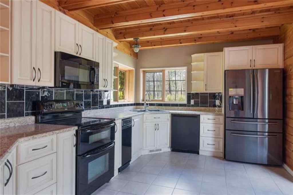 MLS® A2235473 - 176 Saprae Crescent  in Saprae Creek Estates Saprae Creek, Residential