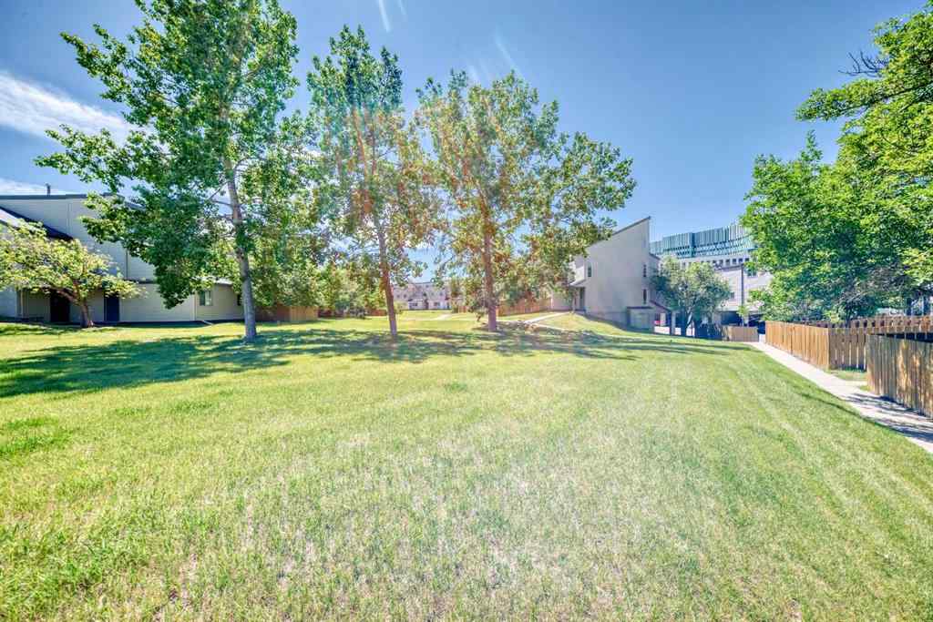 MLS® A2235477 - Unit #209 1540 29 Street NW in St Andrews Heights Calgary, Residential