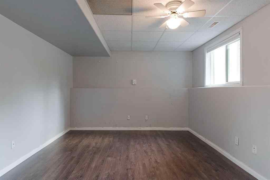 MLS® A2235502 - 125 Clenell Crescent  in Dickinsfield Fort McMurray, Residential
