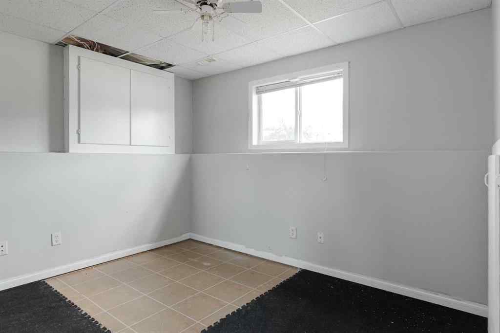 MLS® A2235502 - 125 Clenell Crescent  in Dickinsfield Fort McMurray, Residential