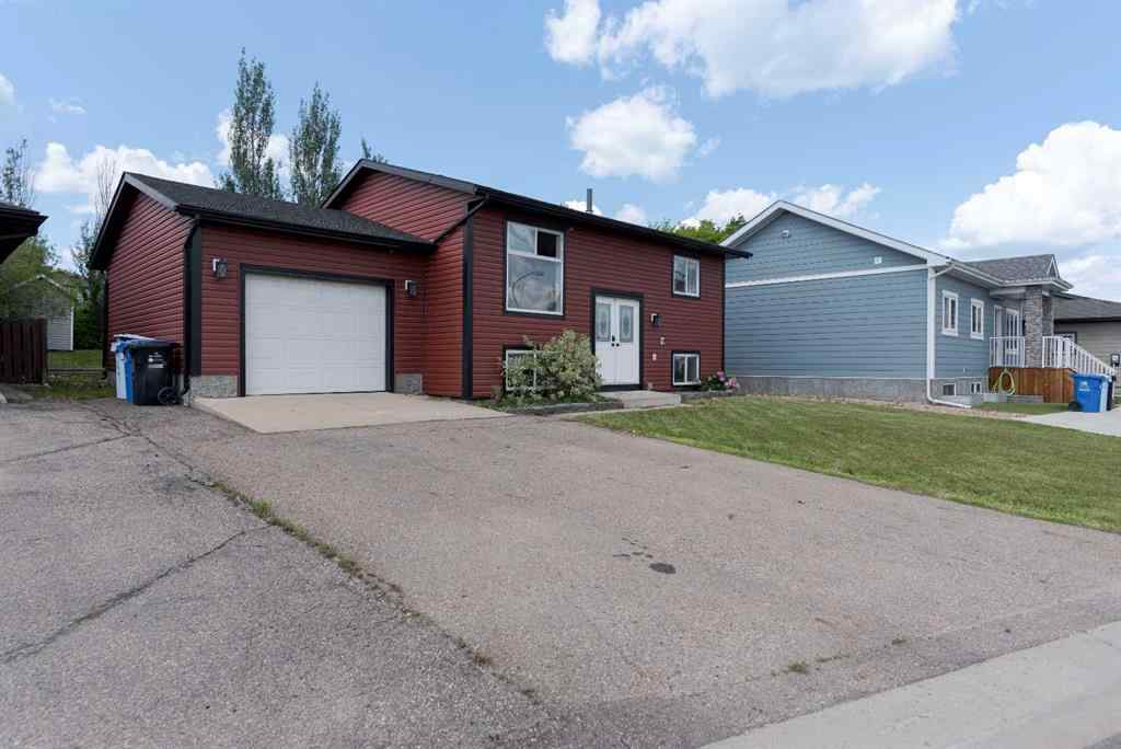 MLS® A2235502 - 125 Clenell Crescent  in Dickinsfield Fort McMurray, Residential