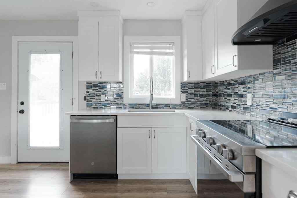 MLS® A2235502 - 125 Clenell Crescent  in Dickinsfield Fort McMurray, Residential