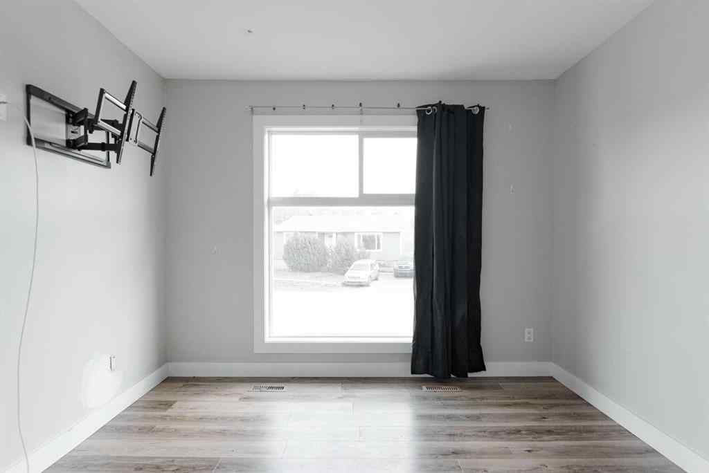 MLS® A2235502 - 125 Clenell Crescent  in Dickinsfield Fort McMurray, Residential