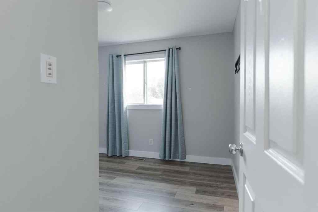 MLS® A2235502 - 125 Clenell Crescent  in Dickinsfield Fort McMurray, Residential